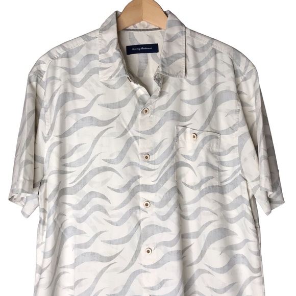 Tommy Bahama Camp Shirt Silk Blend Short Sleeve Wavy Pattern Cream Grey Men’s XL - Picture 2 of 13